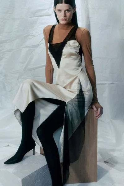 Look 28